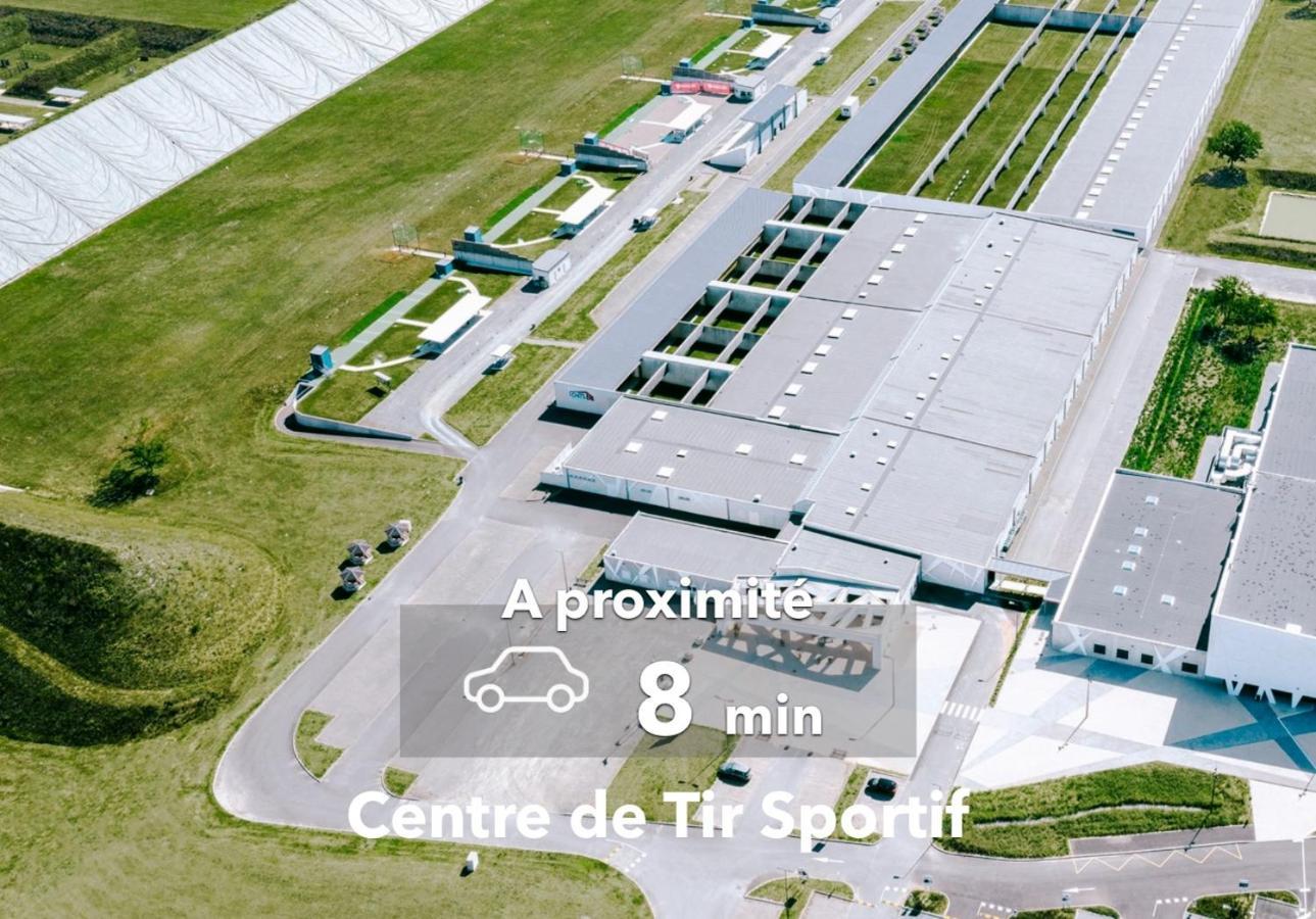 Le Studio Design ⸱ Stationnement Gratuit ⸱ Fibre Déols Dış mekan fotoğraf